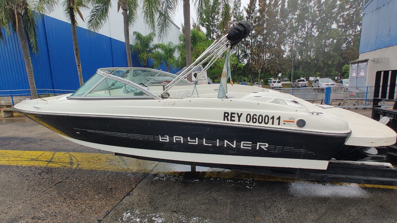 Bayliner 175 2012 Mercruiser 135 hp 